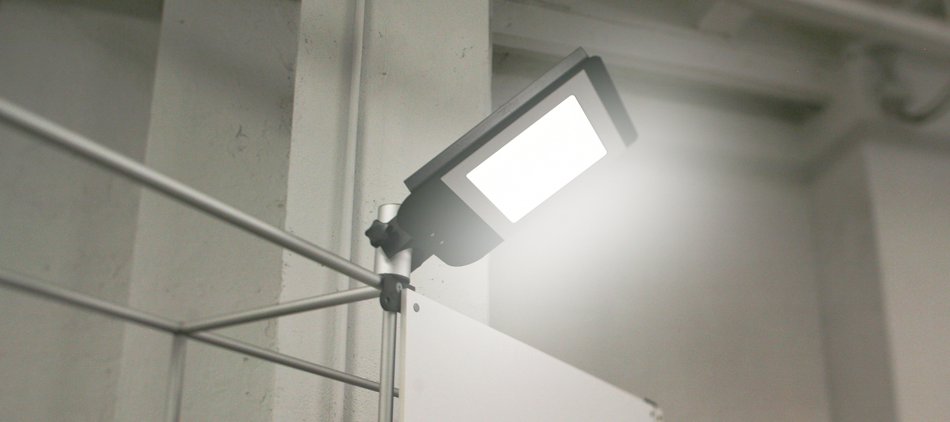 faretto-acceso-led-fiera-stand