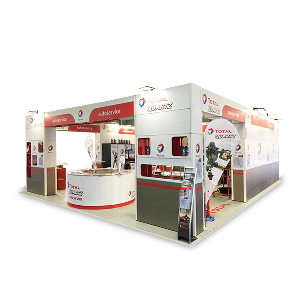 Ausstellungsstand mit Regalen und Ausstellungsnischen