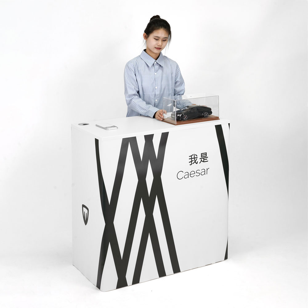 Rückansicht der aufklappbaren Theke