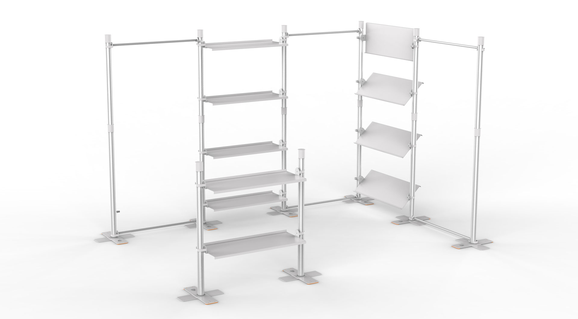 Messestand mit Regalen und Ausstellungsnischen