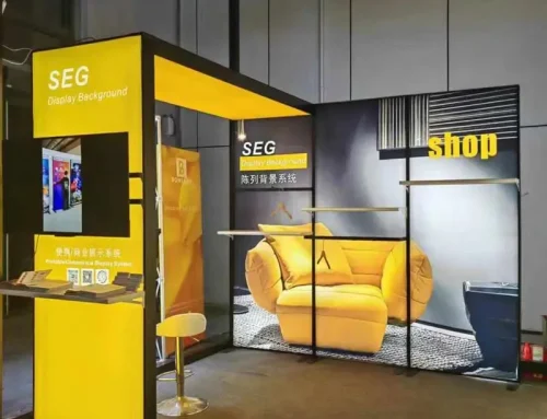LED‑hinterleuchteter Messestand