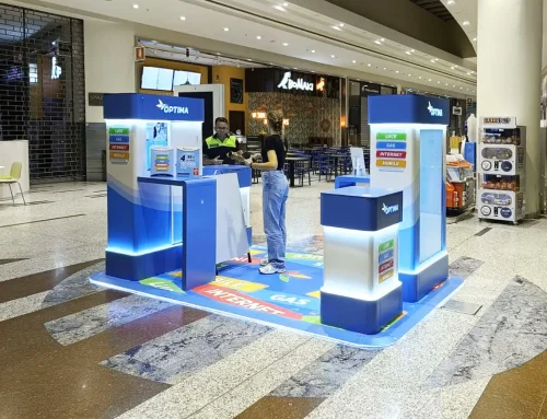 Einkaufszentrum-Stand in Mailand